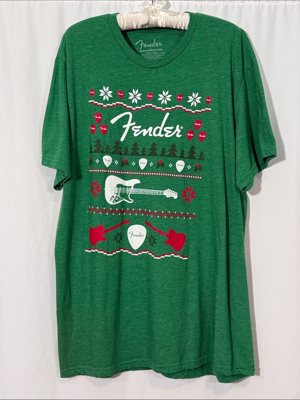 Fender Green Short-Sleeve Holiday Guitar Tee